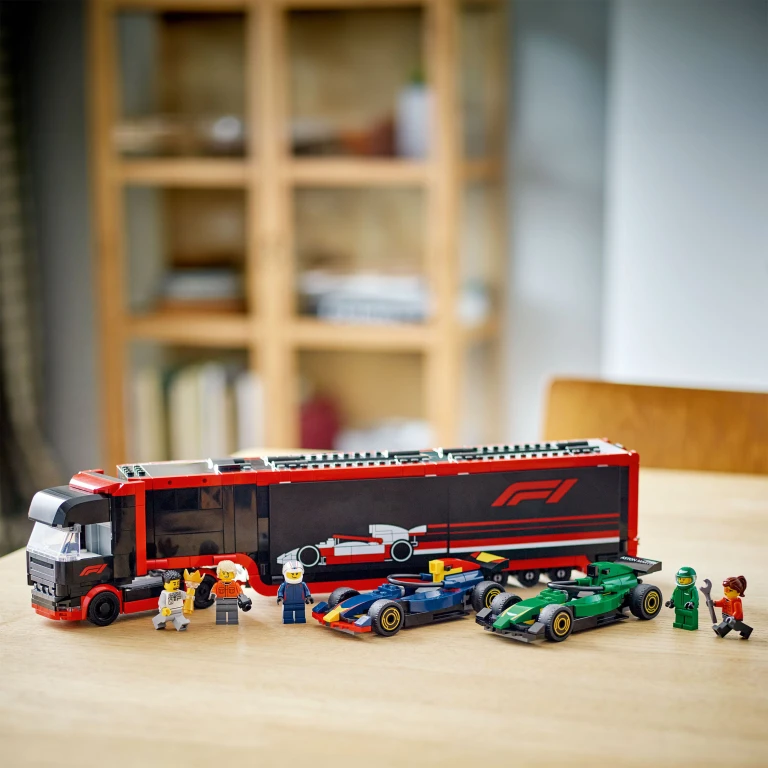 LEGO City F1 Truck met RB20 en AMR24 F1 Auto's - 1 stuk