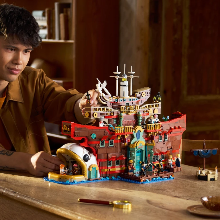 LEGO Lego Set One Piece Drijvend Restaurant Baratie 1 stuk