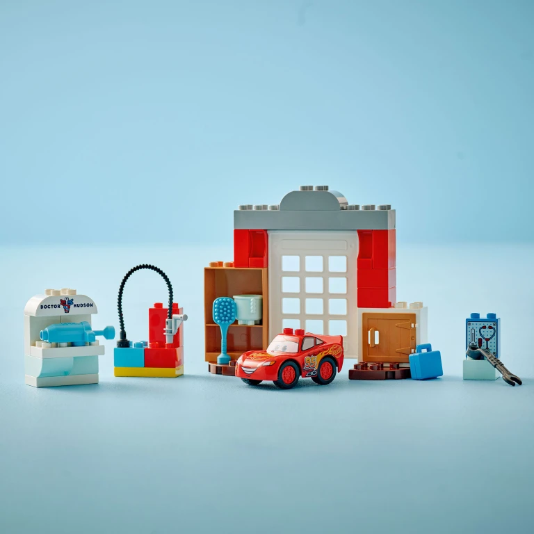 LEGO Duplo Disney Cars McQueen Bezoek aan Docs Garage - 1 stuk