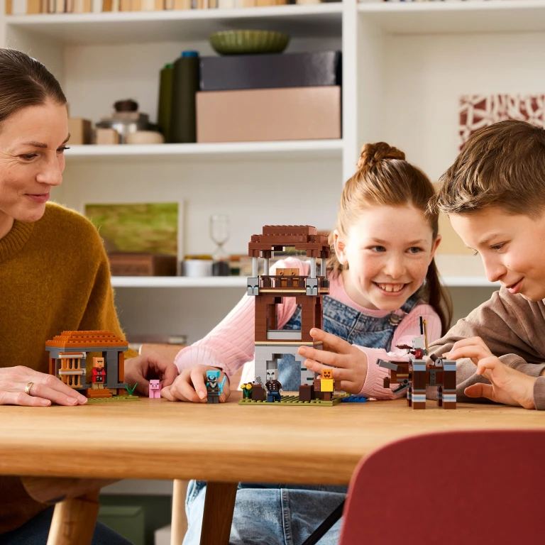 LEGO Minecraft Plunderaar Buitenpost en Verwoester - 1 stuk