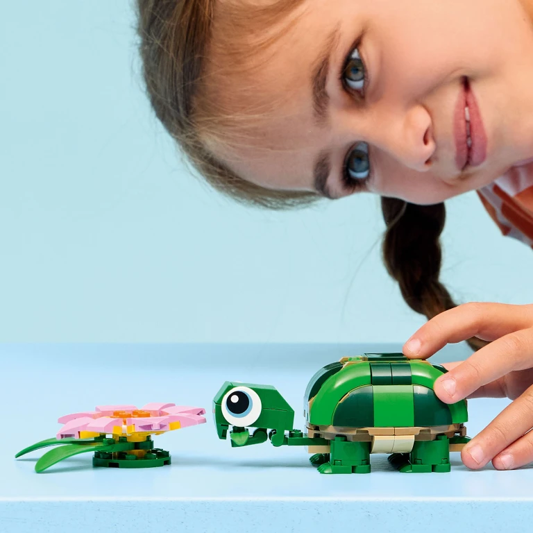 LEGO Creator 3in1 Bouwset Schildpad met Waterlelie - 1 stuk