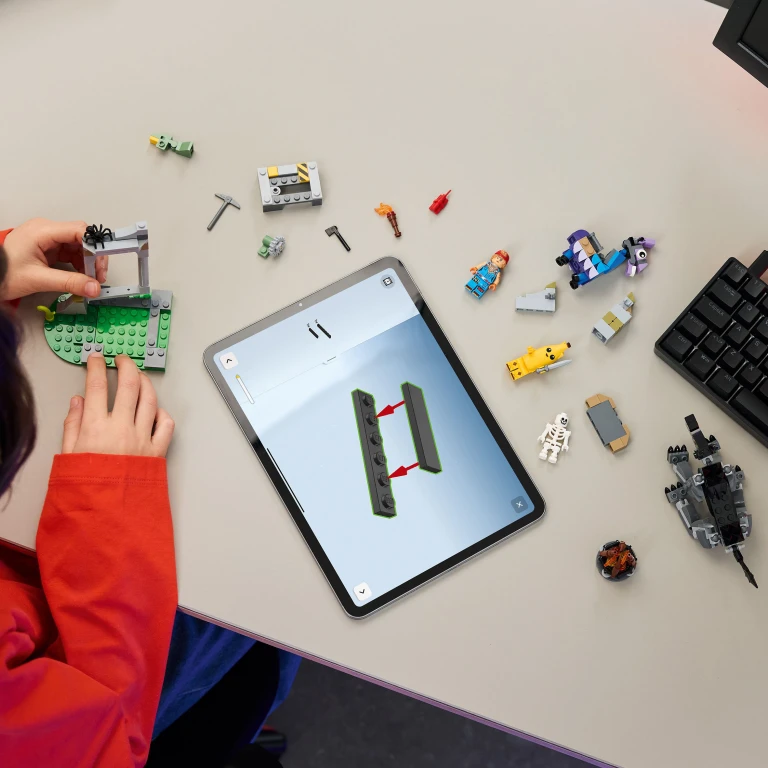LEGO Fortnite Peely en Sparkplugs Kamp Bouwset - 1 stuk