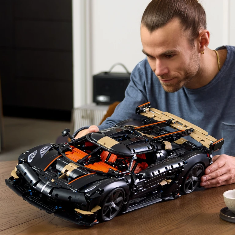 LEGO Technic Koenigsegg Sadair's Spear Modelauto 1 stuk