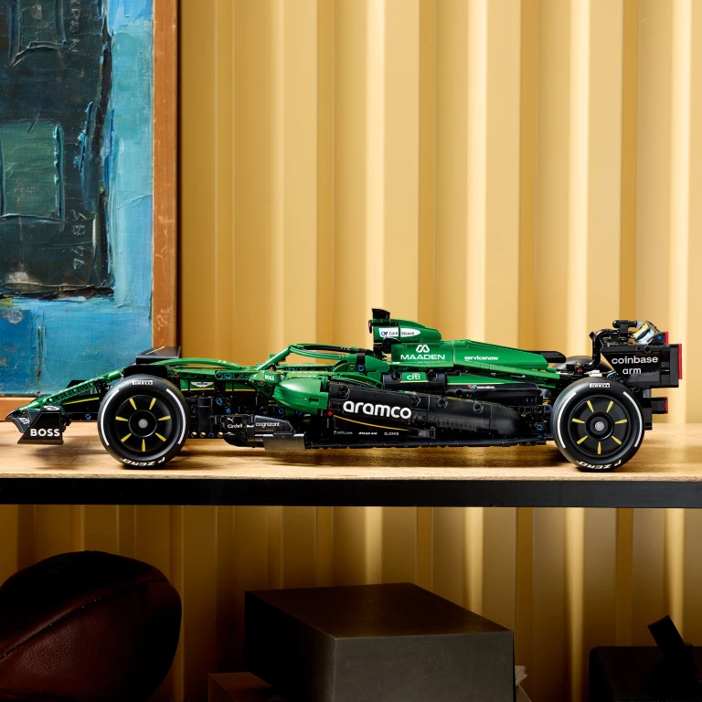 LEGO Technic F1 Race Car Aston Martin AMR25 - 1 stuk