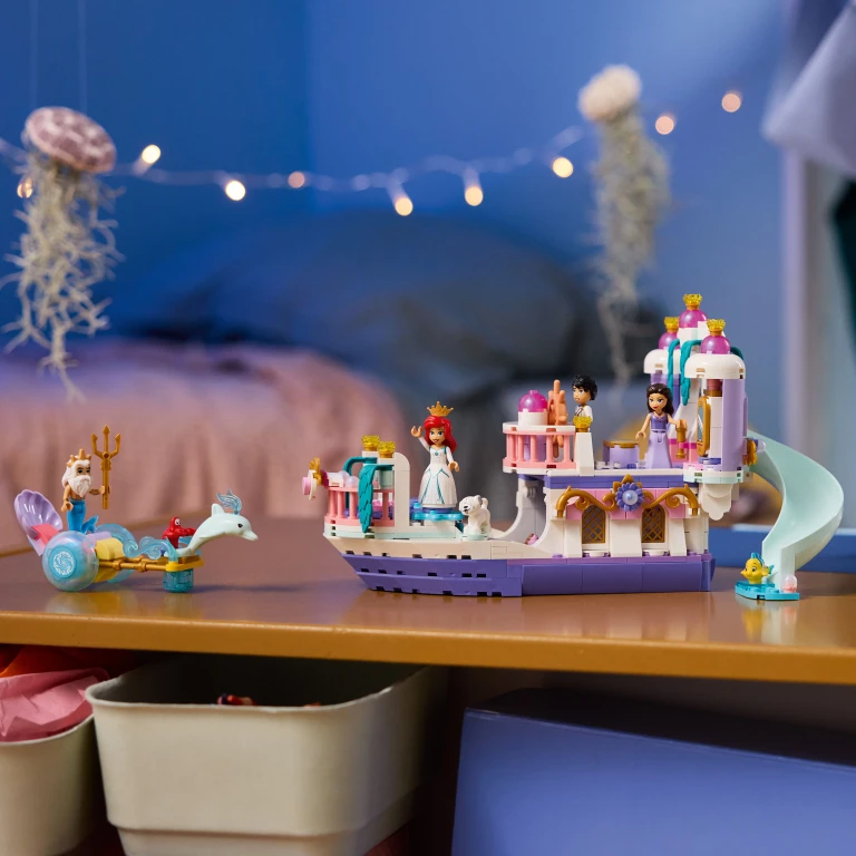LEGO 43299 Disney Princess Ariels Trouwboot