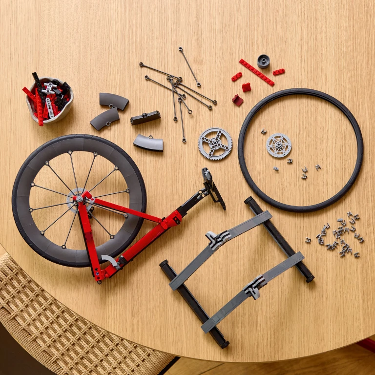LEGO Icons Racefiets Modelbouwset 1 stuk