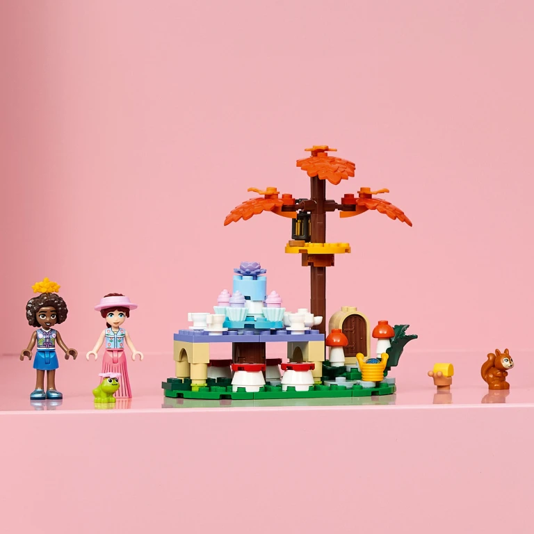 LEGO 42690 Friends Theekransje in het Bos