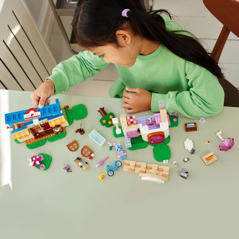 LEGO Animal Crossing Nooks Hoek en Rosies Huis Bouwset